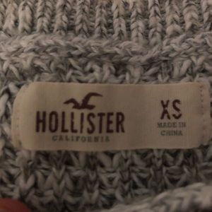 Hollister sweater